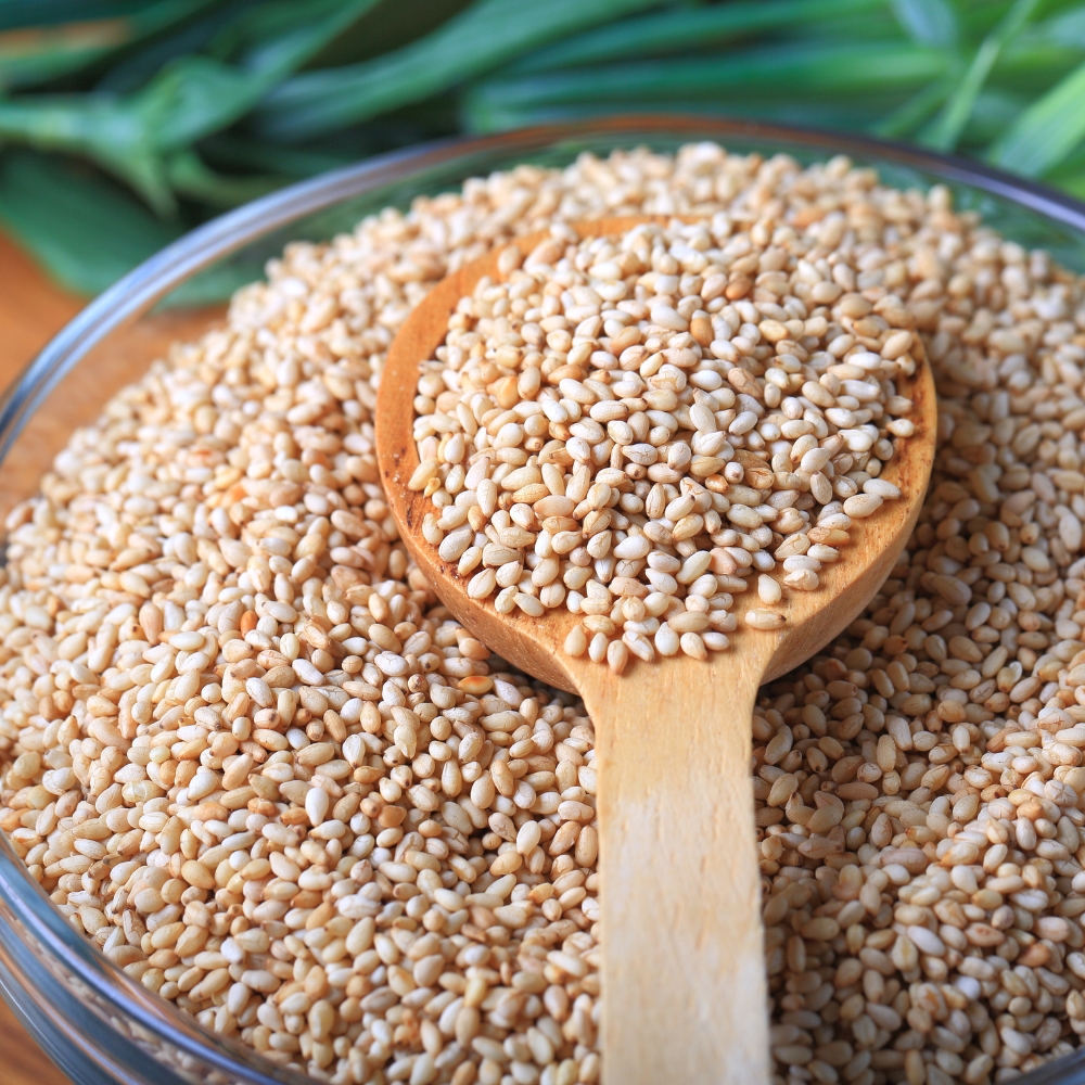 Sesame Seeds White 1kg (UNT)  [SUS016]