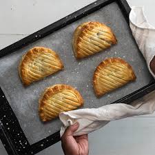 PIES BAKED CORNISH PASTRY 12 S (152 / 702)