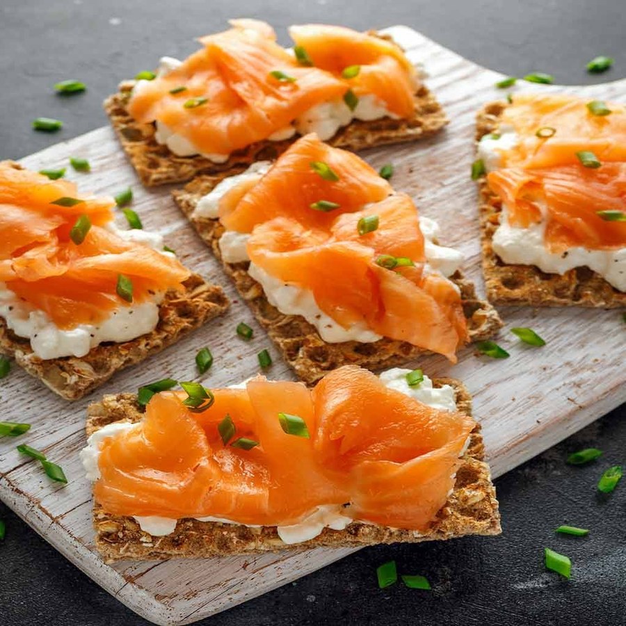 SALMON/TROUT SMOKED (20X100G) BROWN BOX (D&T)