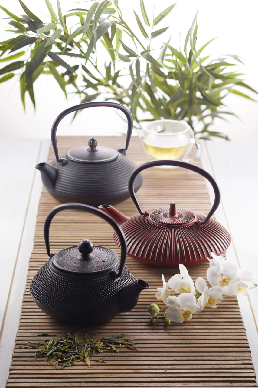 CAST IRON TEAPOT RED 600ML CHINESE REGENT (21752)