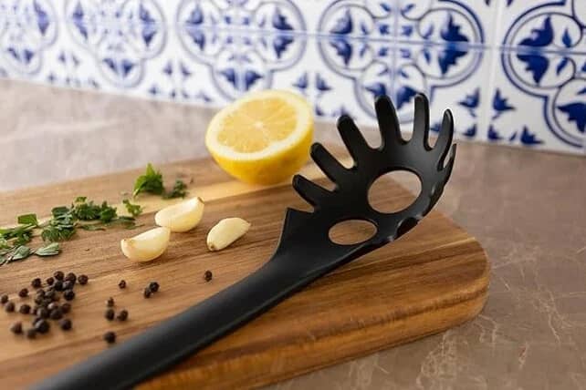 PASTA FORK BLACK NYLON (CP44072)