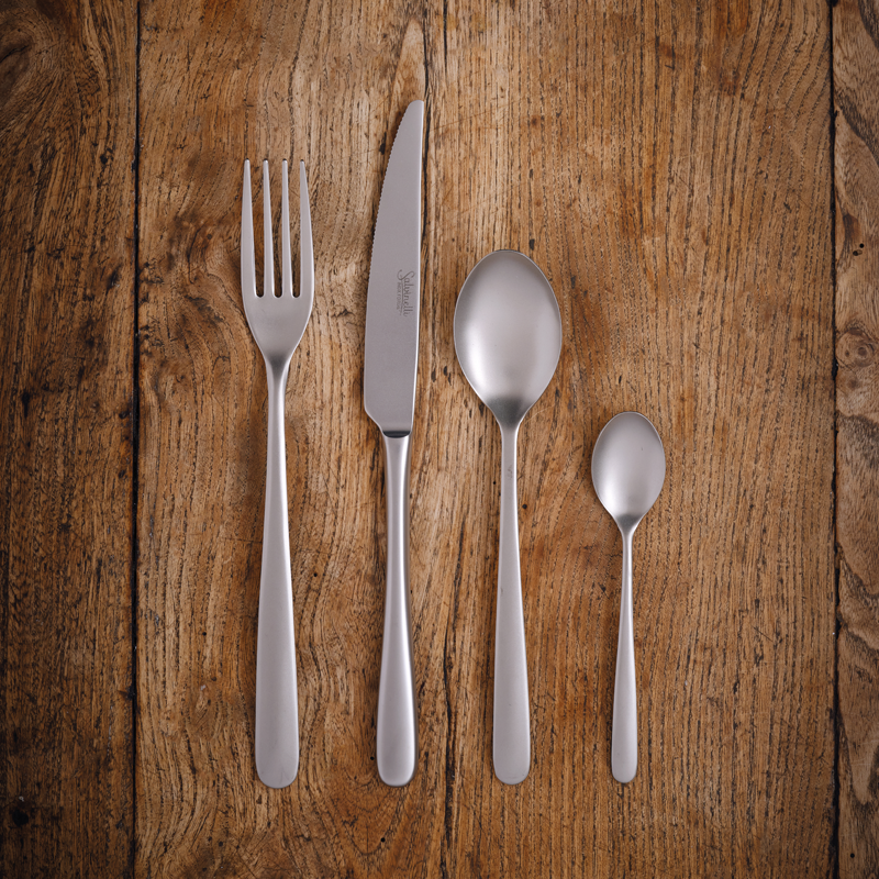CLASSIC - 18/10 DESSERT SPOONS TRAM (63928/040)(12)